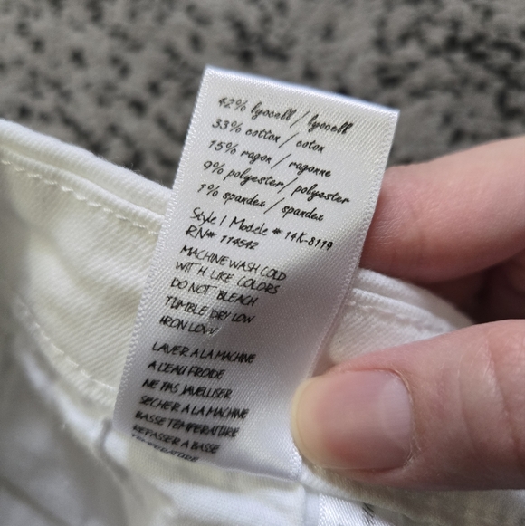 Blank NYC low Rise Mini Shorts, 28, EUC - Picture 10 of 10